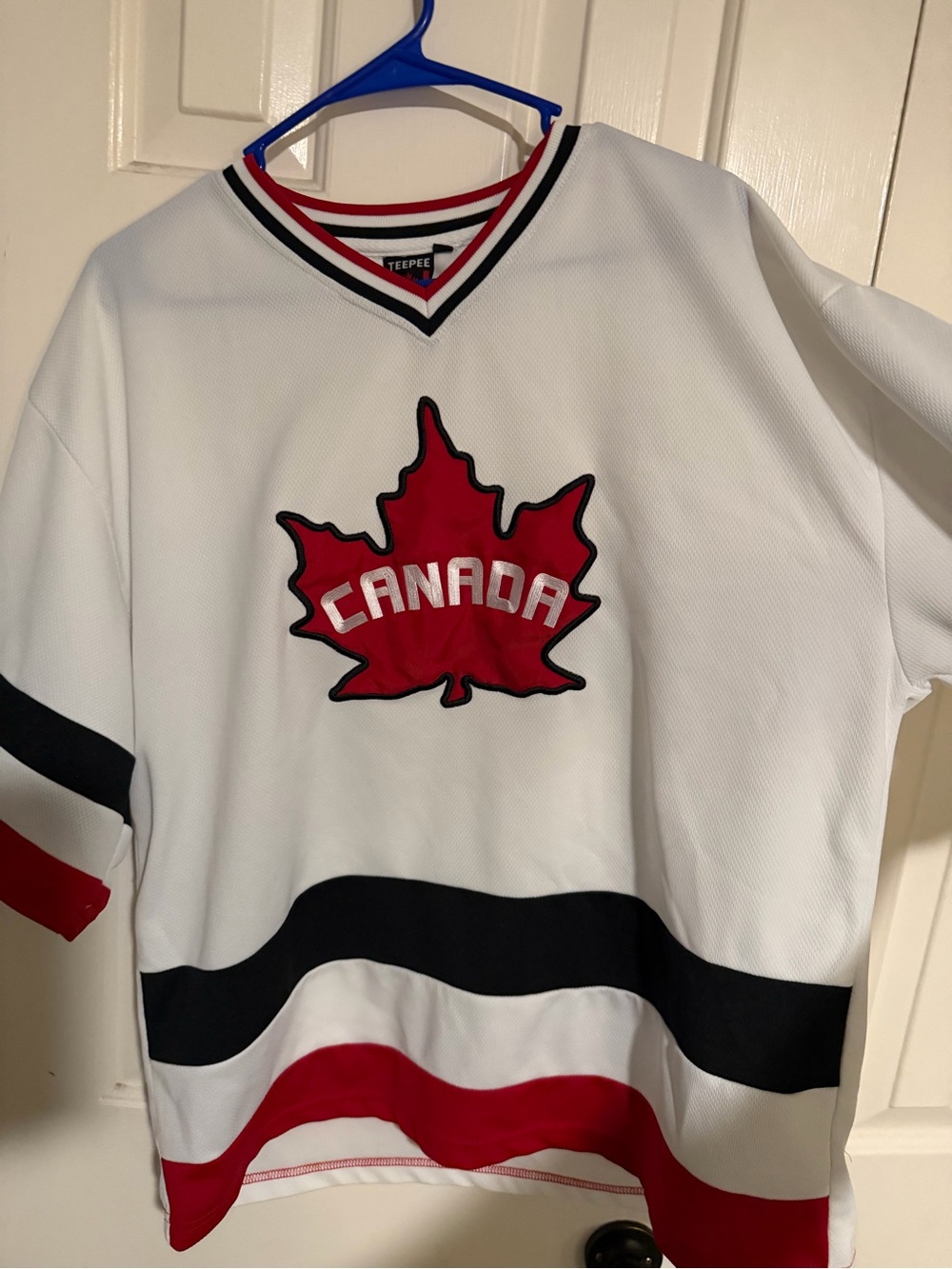 TeePee Canada Maple Leaf Hockey Jersey - White/Red/Black